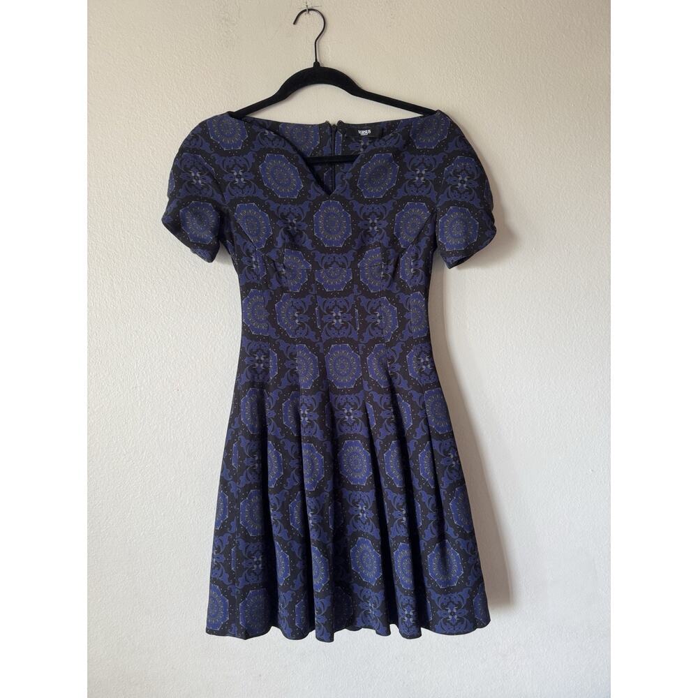 Versus Versace Dress Women’s Size 38 Blue Black Print Pleated Glam Short Evening